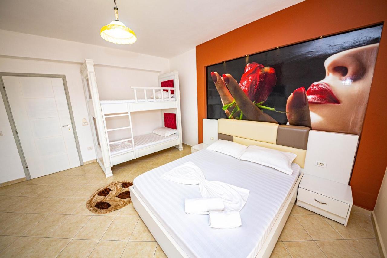 Ideal Aparthotel Saranda Екстер'єр фото
